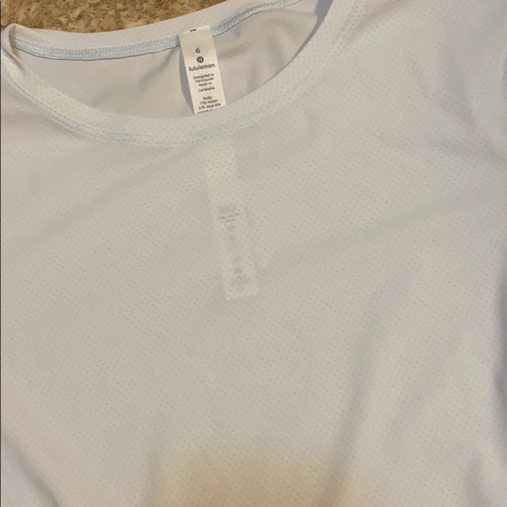 Lululemon Top - Picture 3 of 4
